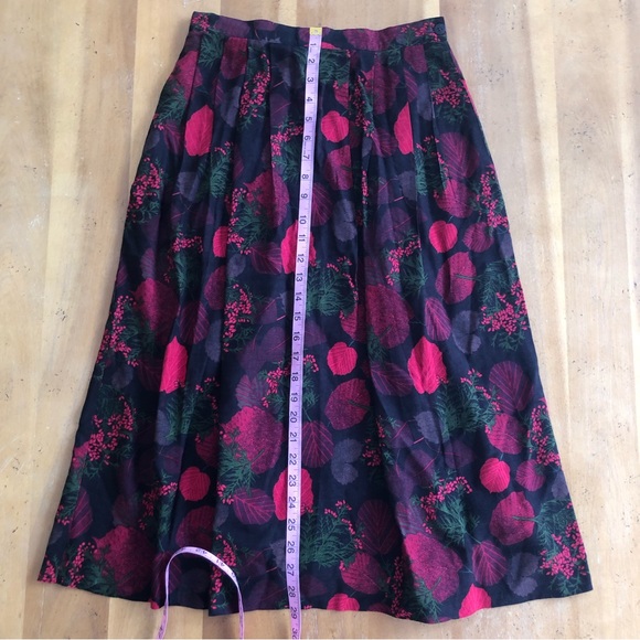 Vintage Orvis Pleated Skirt Colorful Botanical Winter Floral Midi Length Pockets - Picture 11 of 15